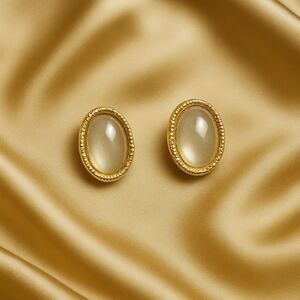 Small Gold Oval Cabochon Stud Earrings – Textured Bezel & Opalescent Stone